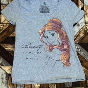 Disney Gray Short Sleeve Tee with Princess Belle